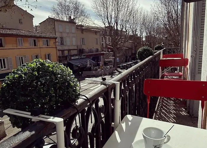 Centre Historique Les Thermes T3 Hyper Centre Balcon