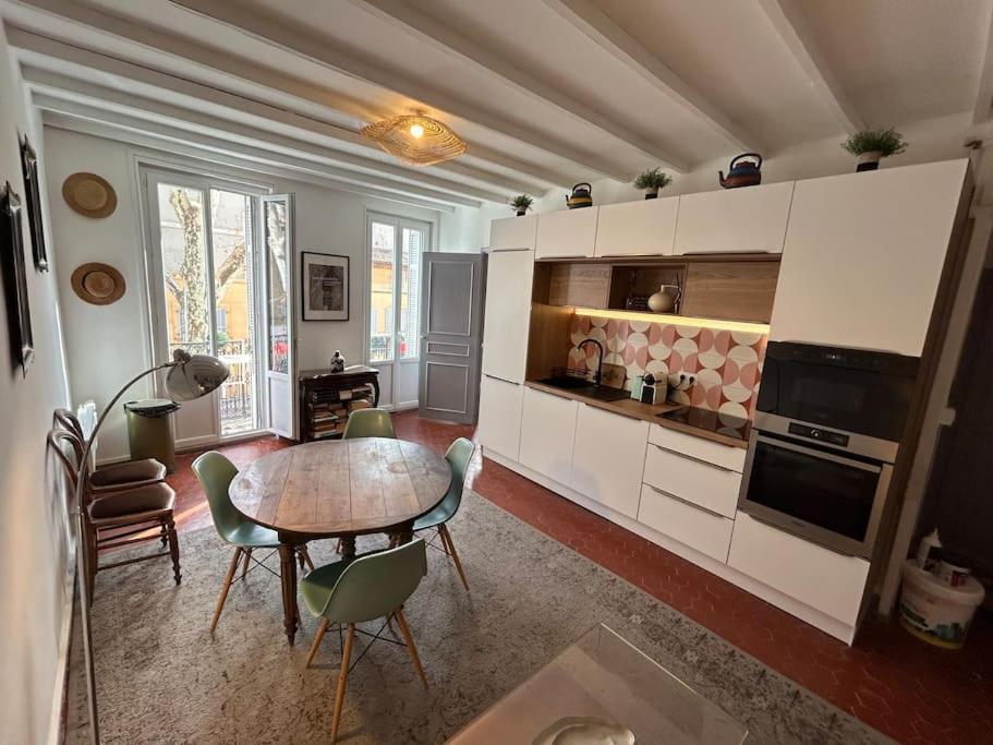 Centre Historique Les Thermes T3 Hyper Centre Balcon